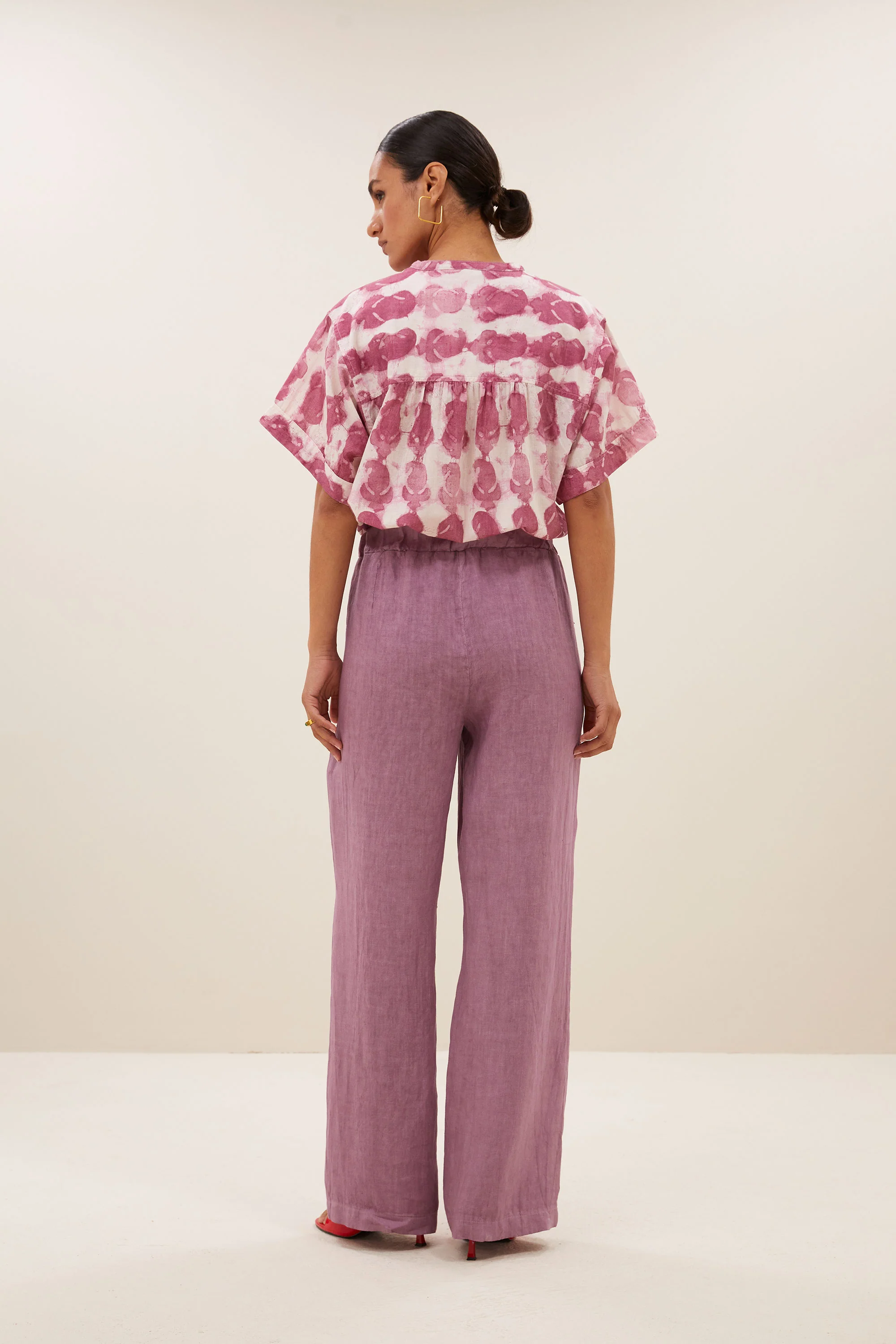 amber merlot blouse | merlot print - Image 3