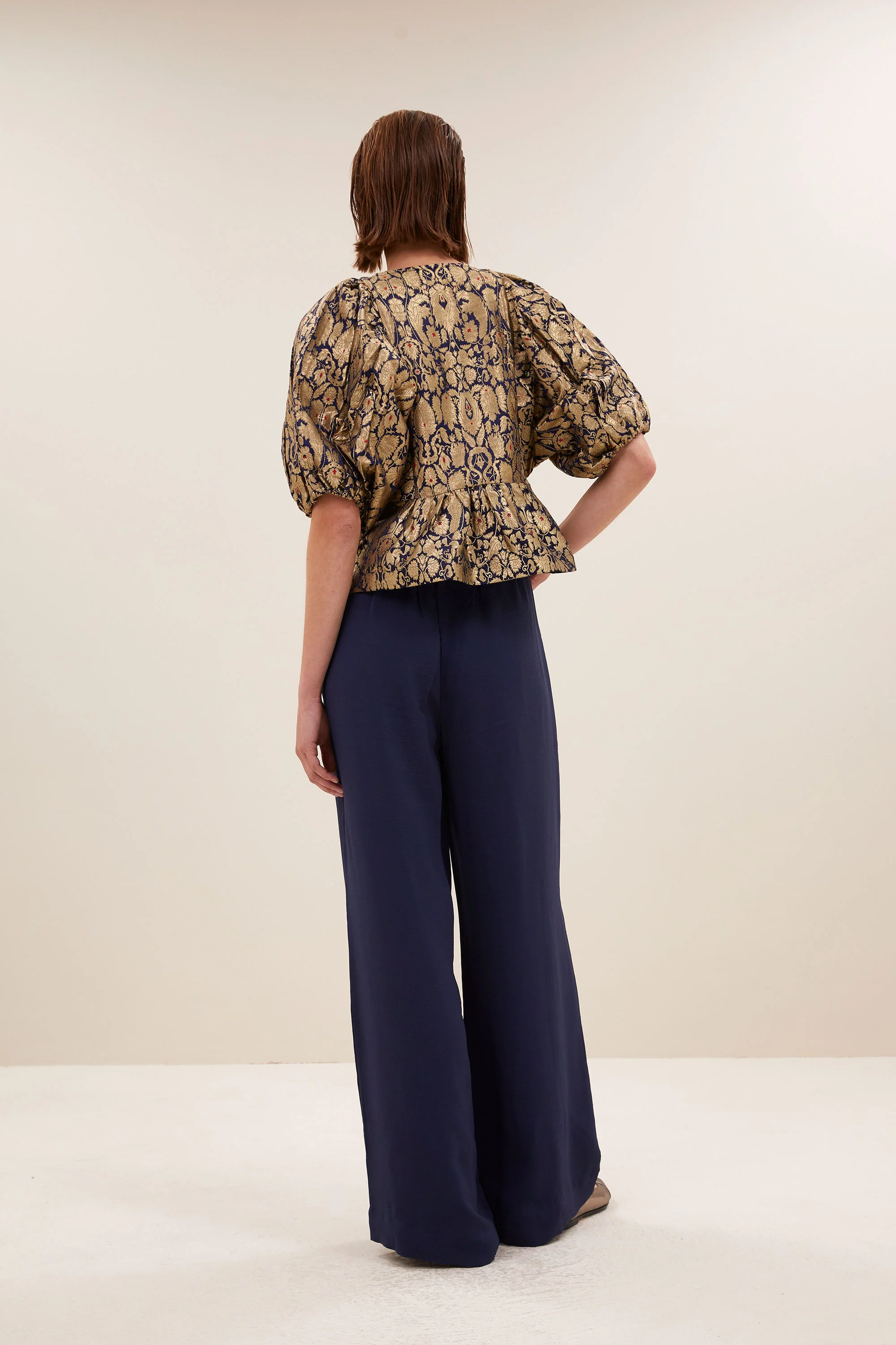 avelon festive blouse | gold - Image 5