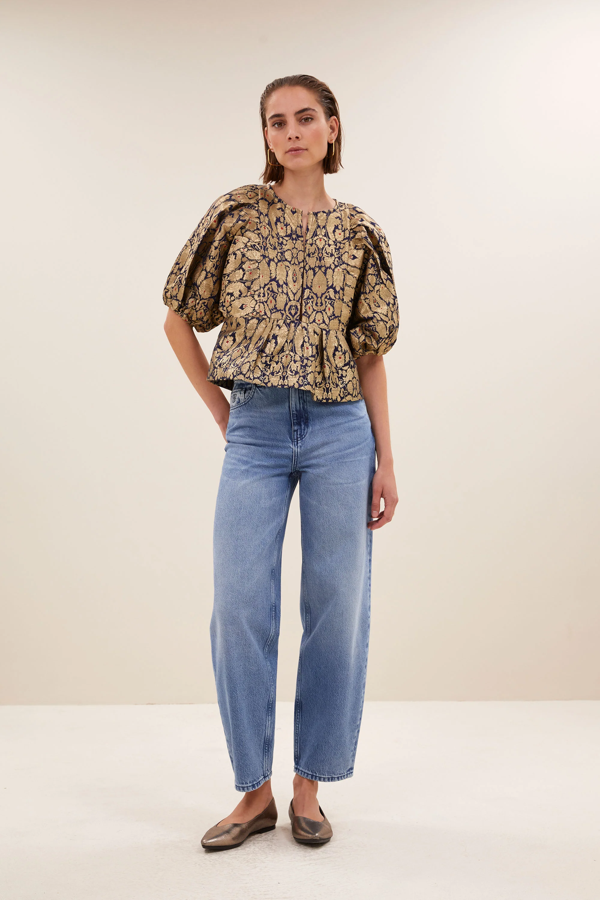 avelon festive blouse | gold - Image 7