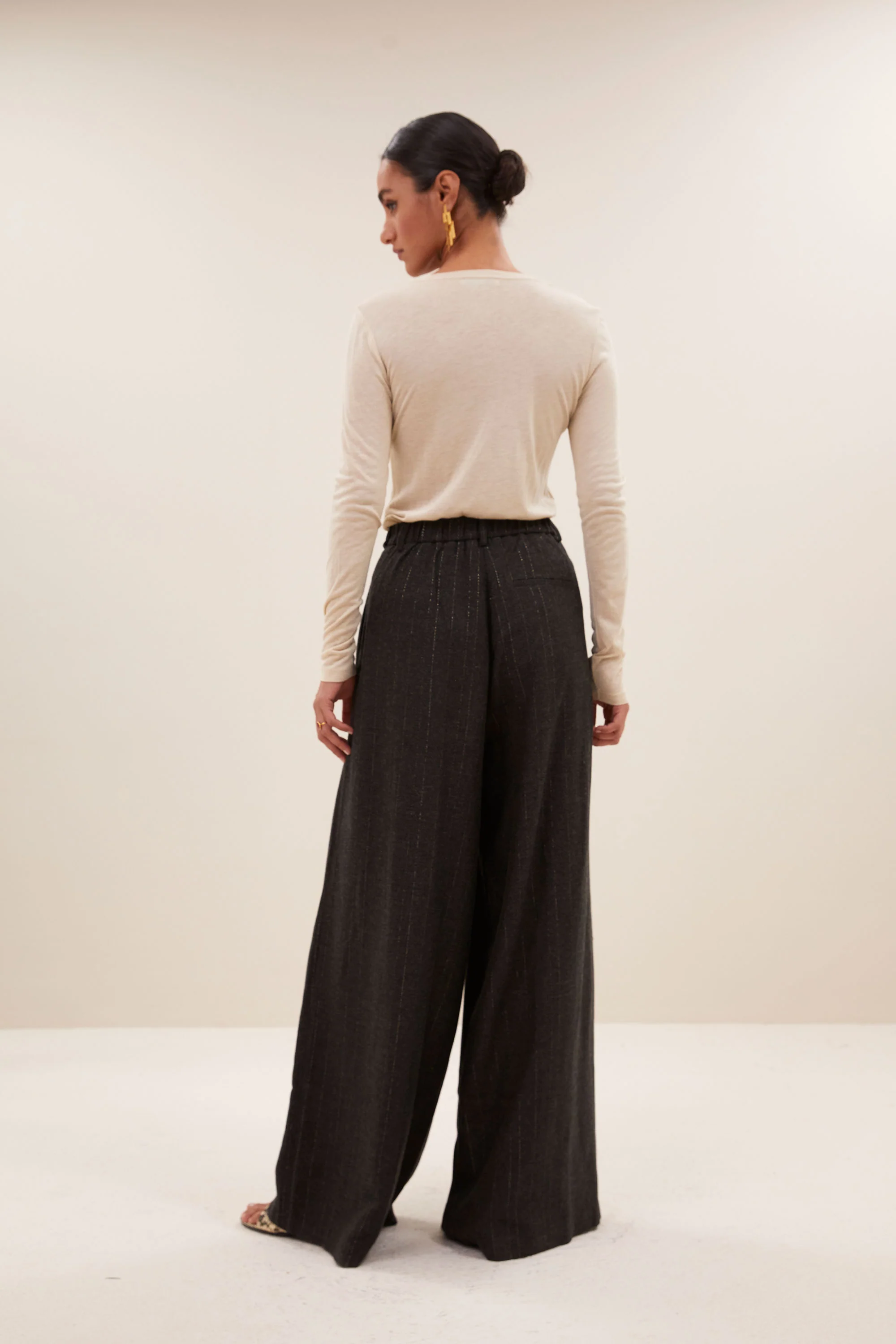 basic ls wool top | chalk - Image 3