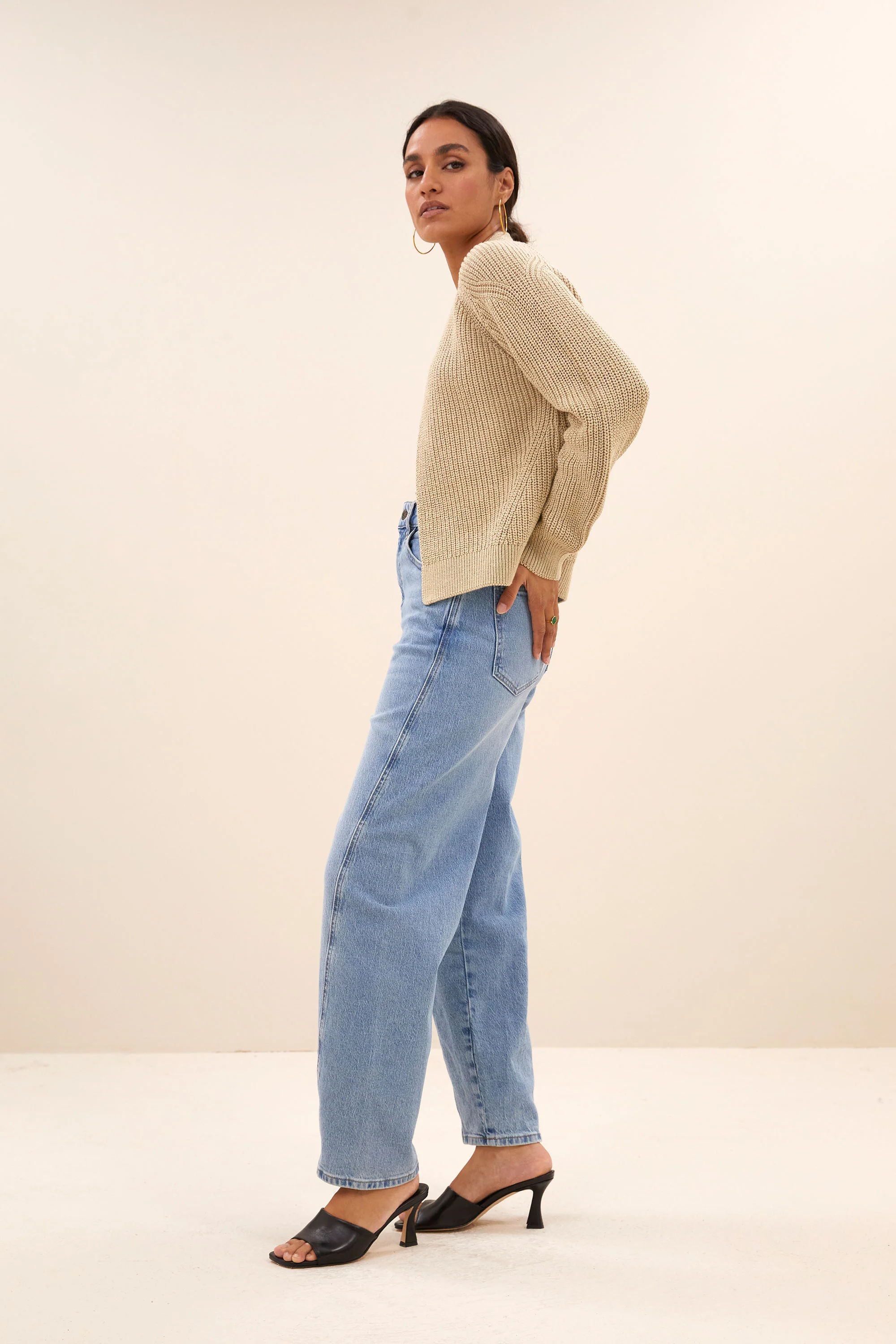 berry cardigan | latte - Image 3