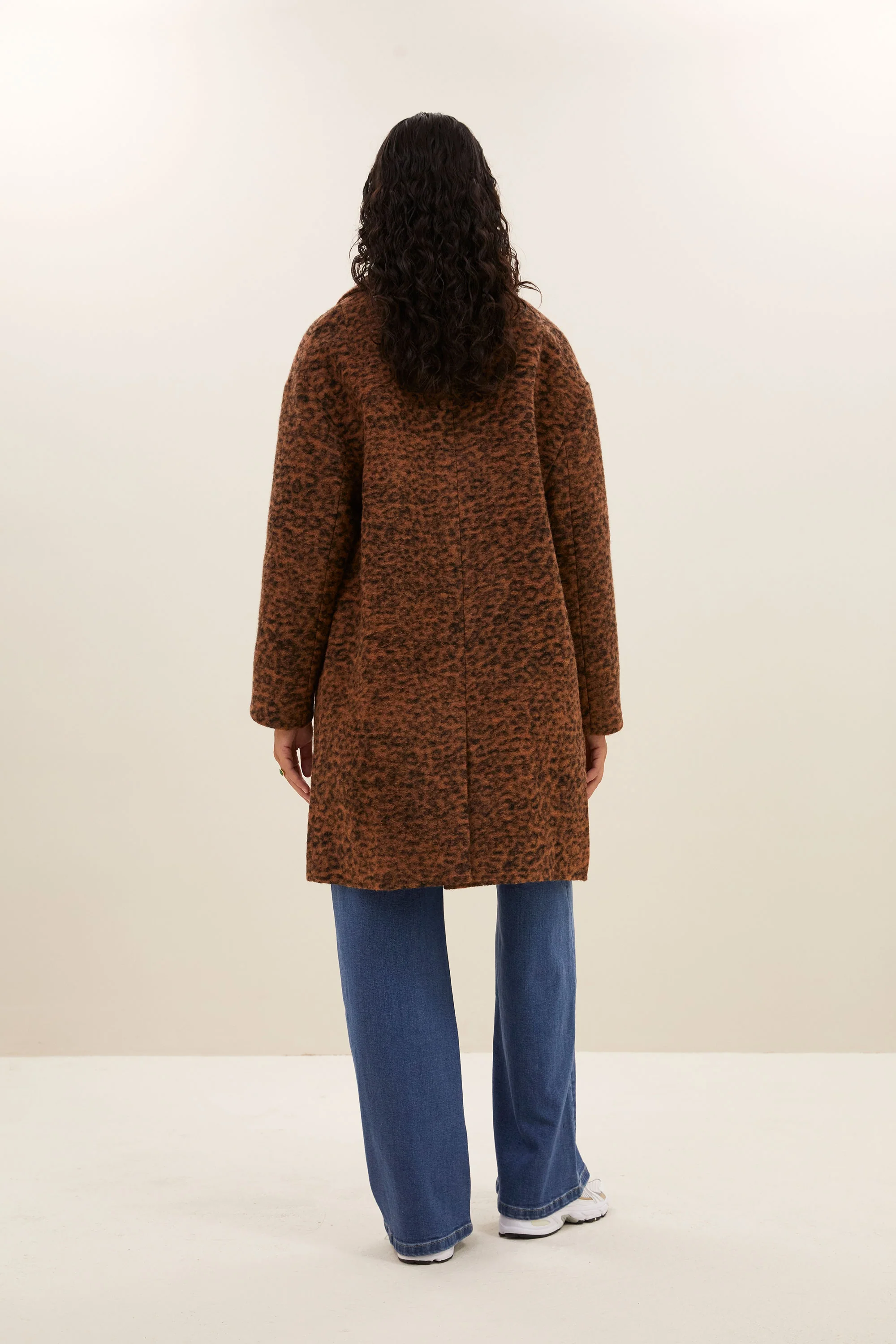 dore leo coat | leopard - Image 4