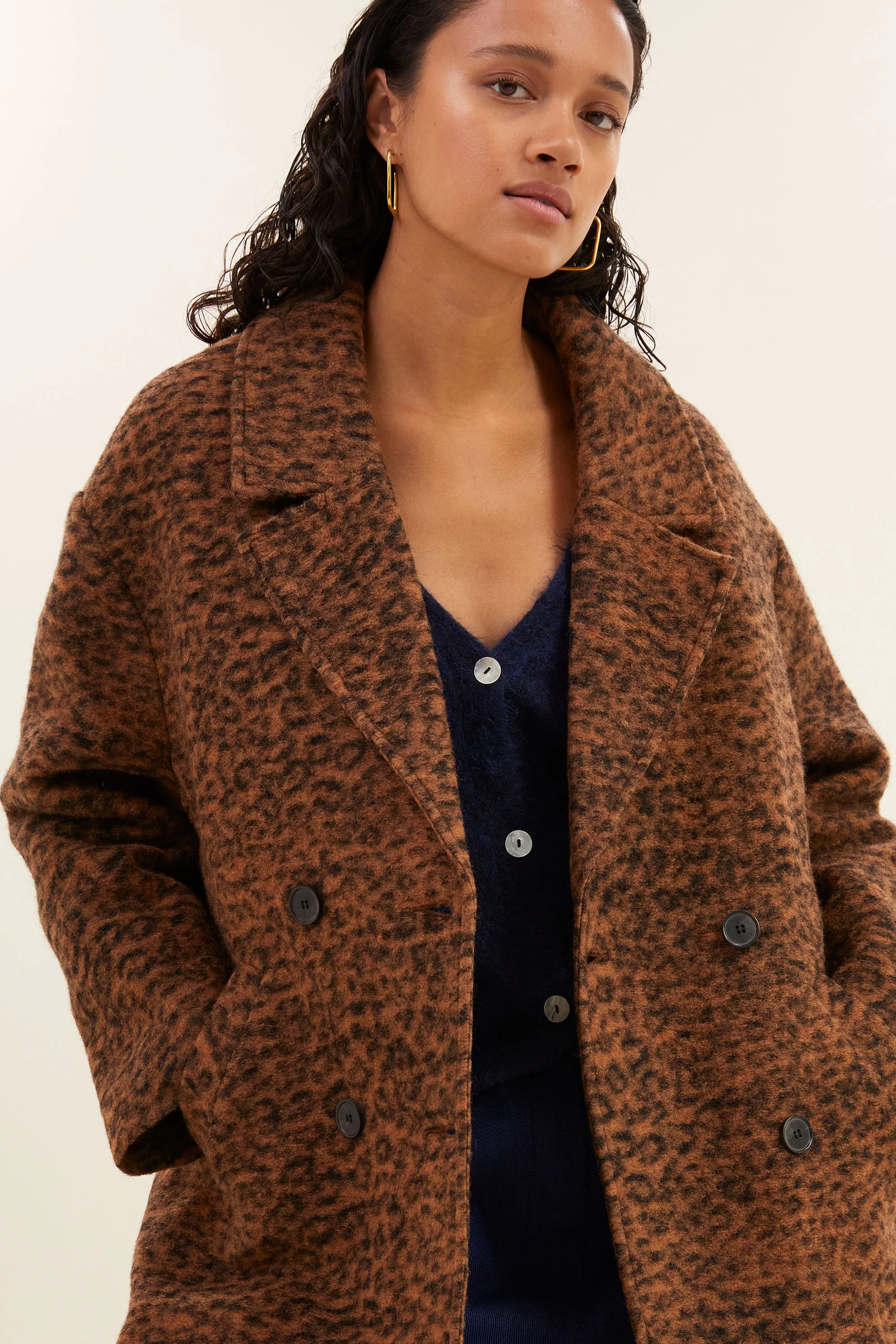 dore leo coat | leopard - Image 5