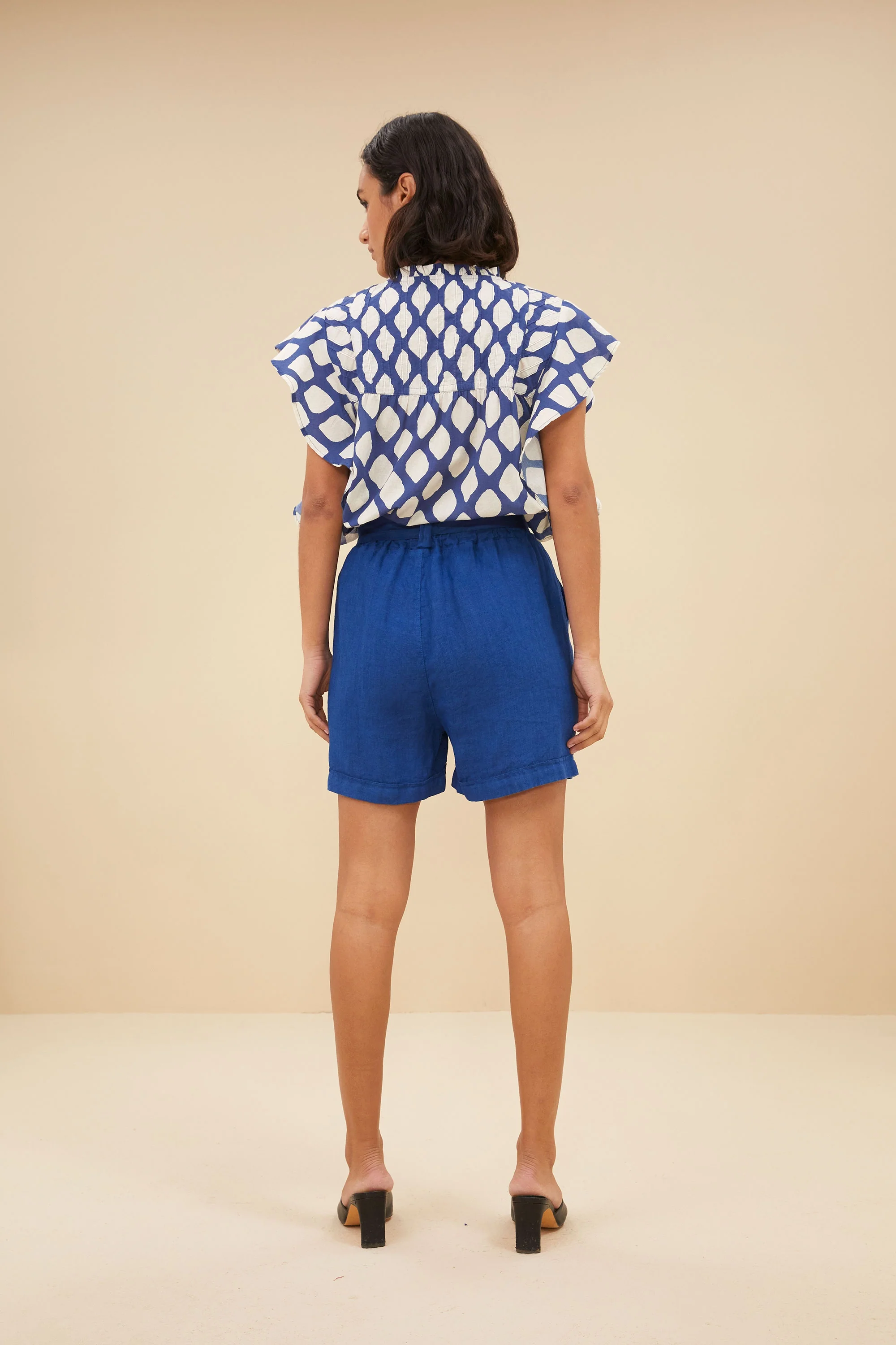 june linen shorts | kingsblue - Image 3