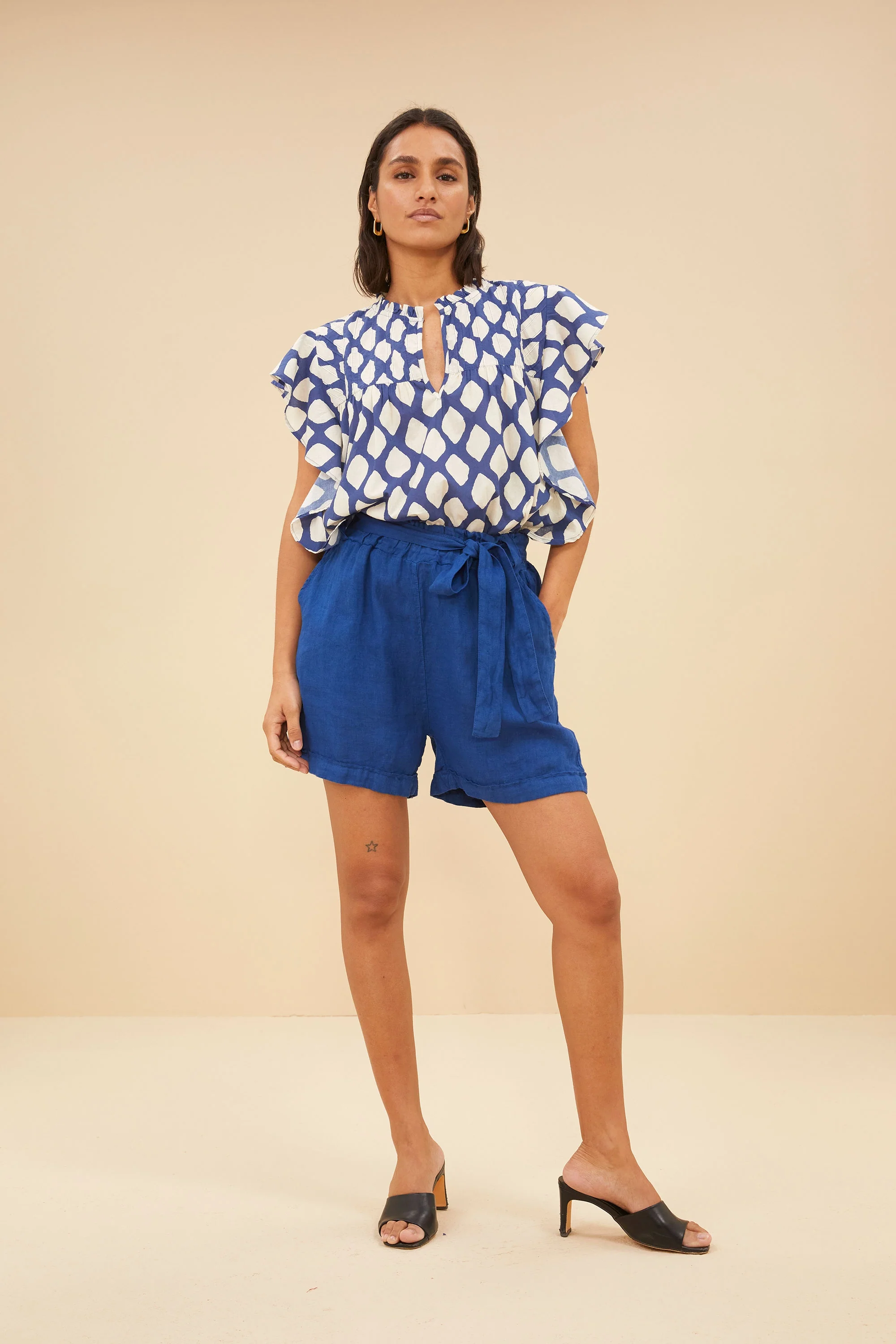 june linen shorts | kingsblue - Image 5