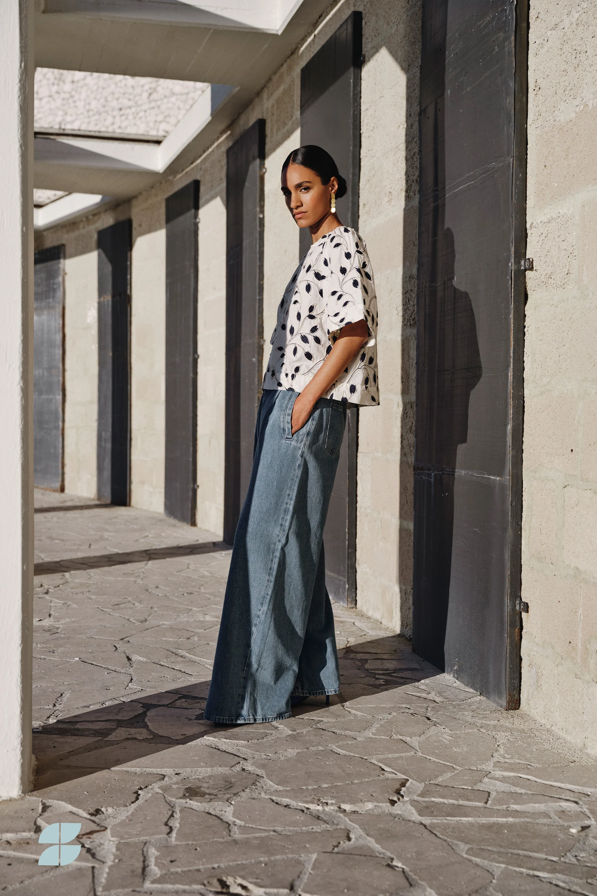 lux jeans | mid denim - Image 5