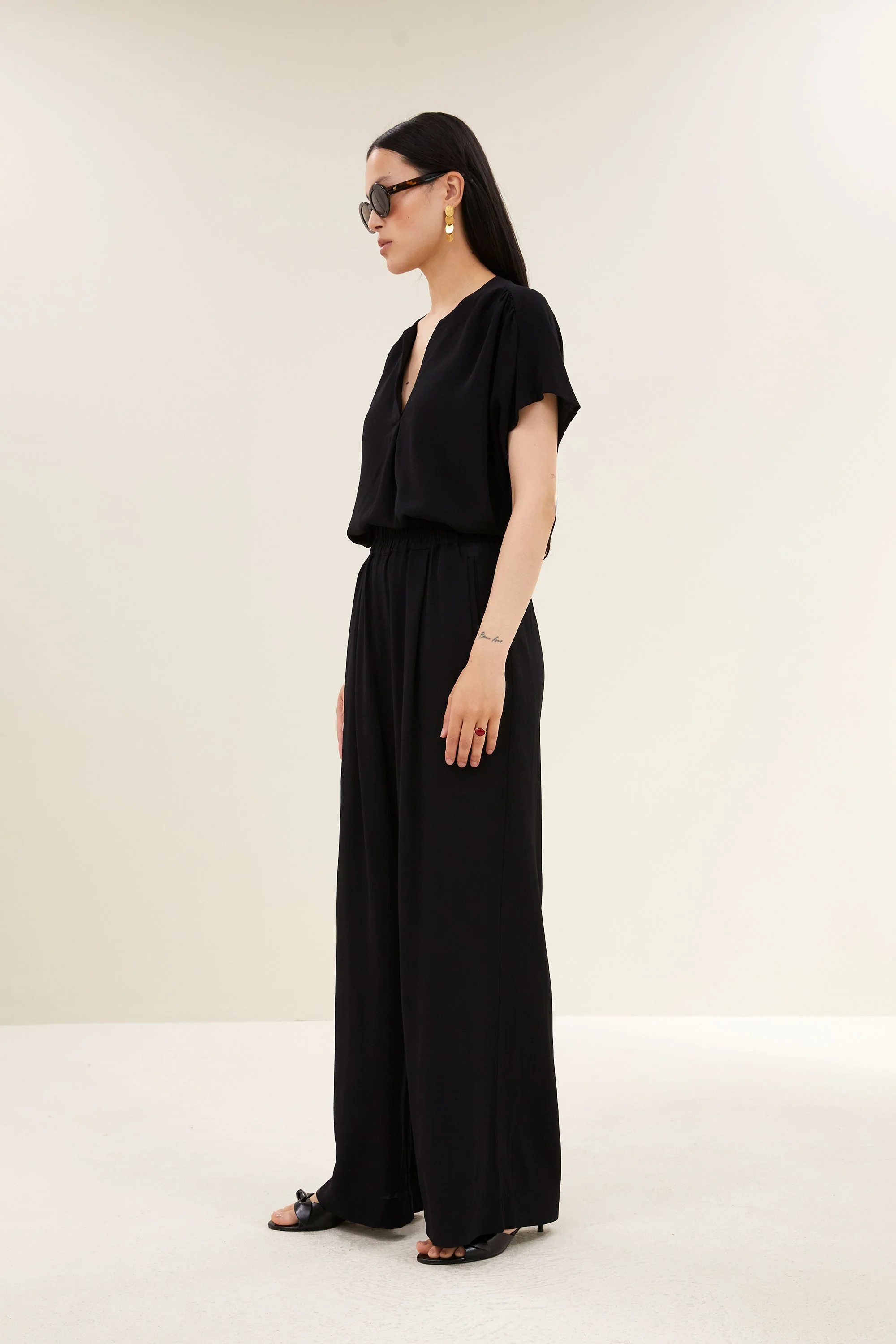 moon viscose blouse | jet black - Image 3