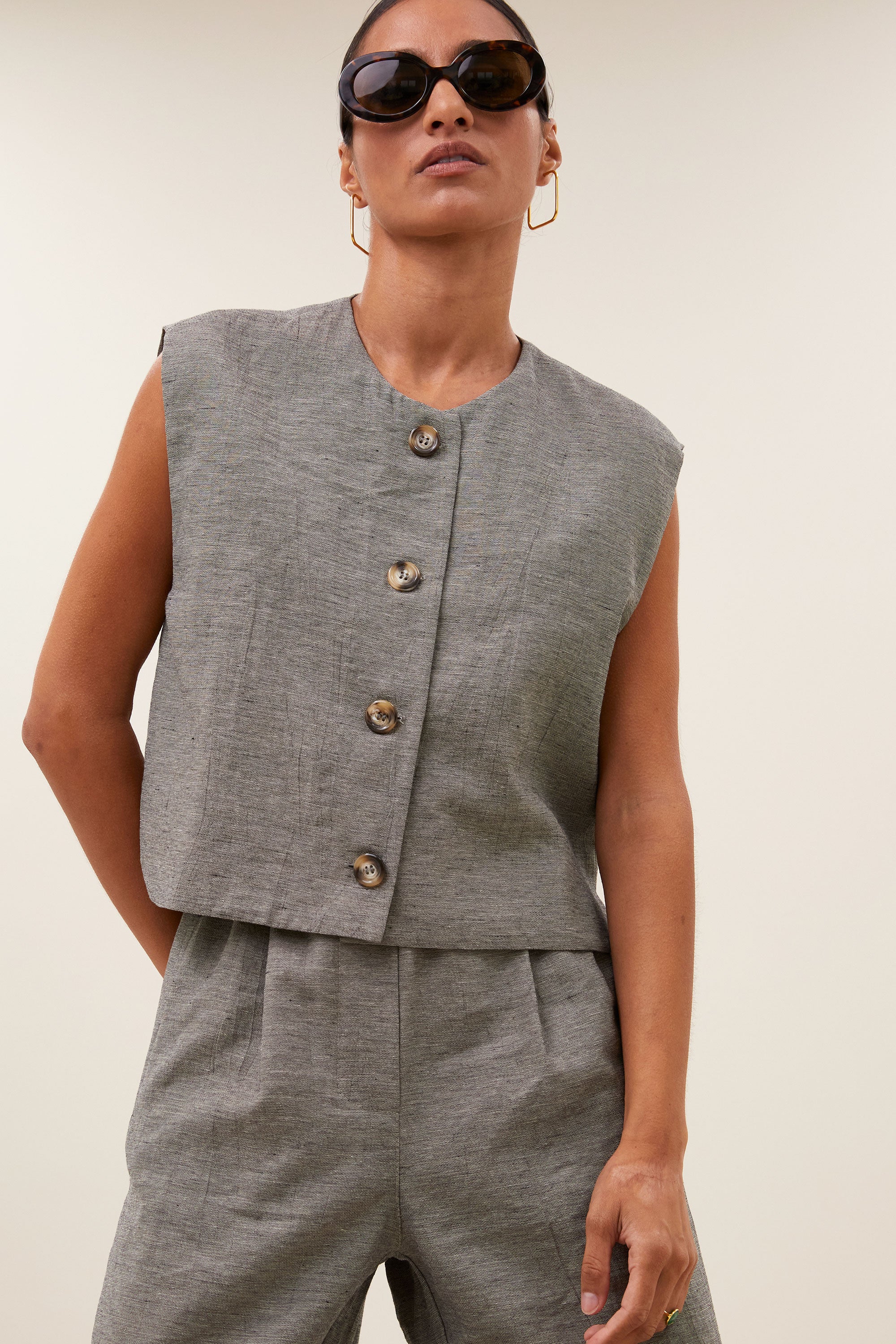 nori melange gilet | charcoal melee - Image 3