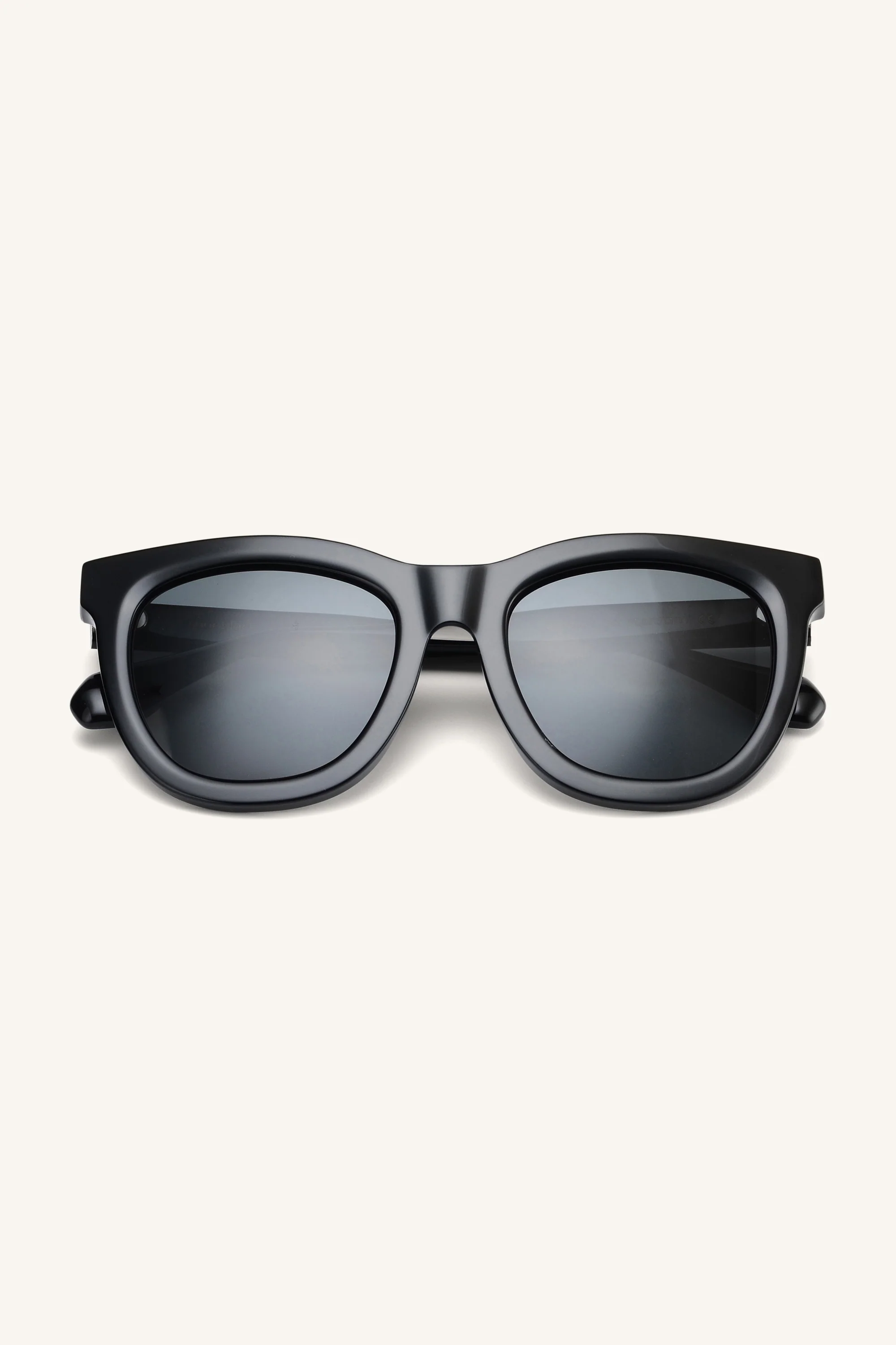 saar sunglasses | black - Image 5