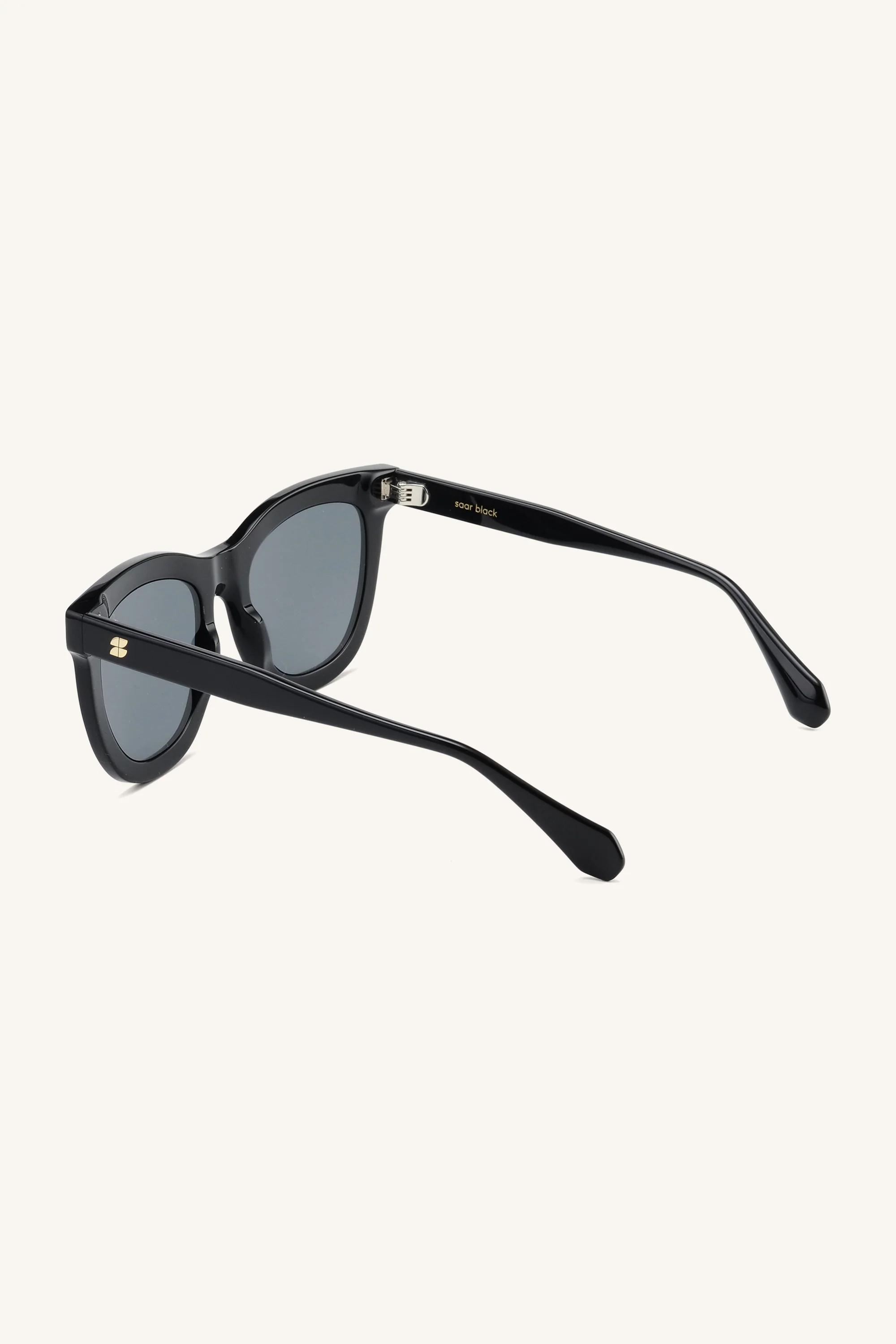 saar sunglasses | black - Image 6