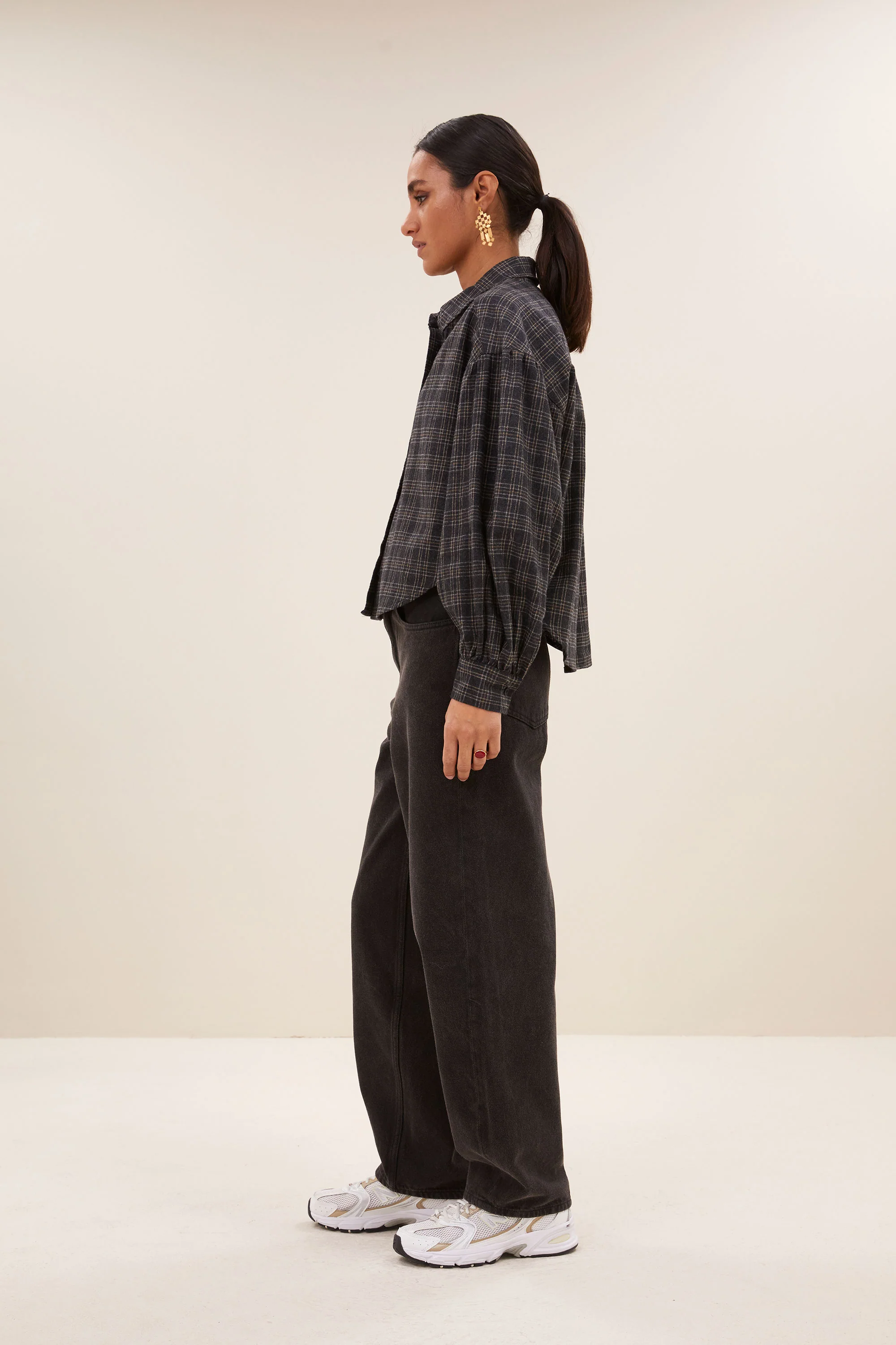 sarah short check blouse | caramel - Image 3