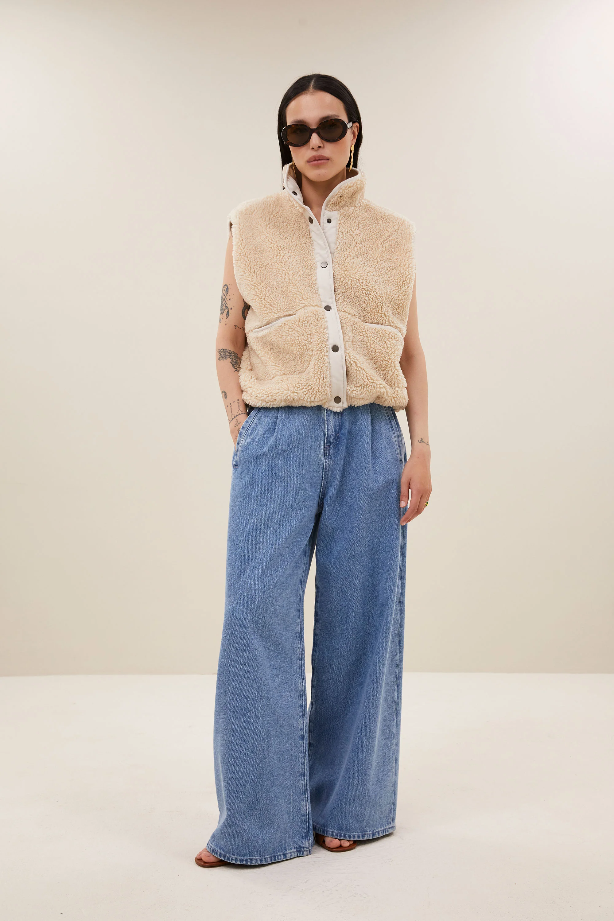 steve sleeveless jacket | off white - Image 3